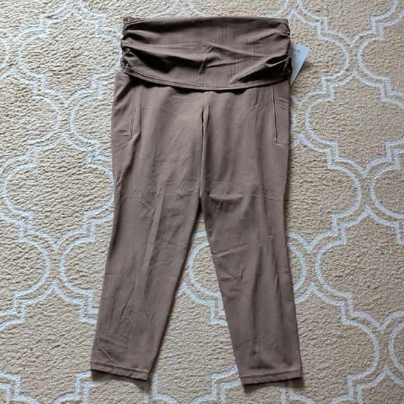 Athleta Salutation Stash 7/8 Fold Over Tight Clay NWT - Picture 3 of 9